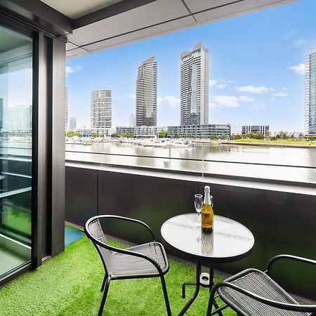 Melbourne Docklands Riverside Views Bagian luar foto