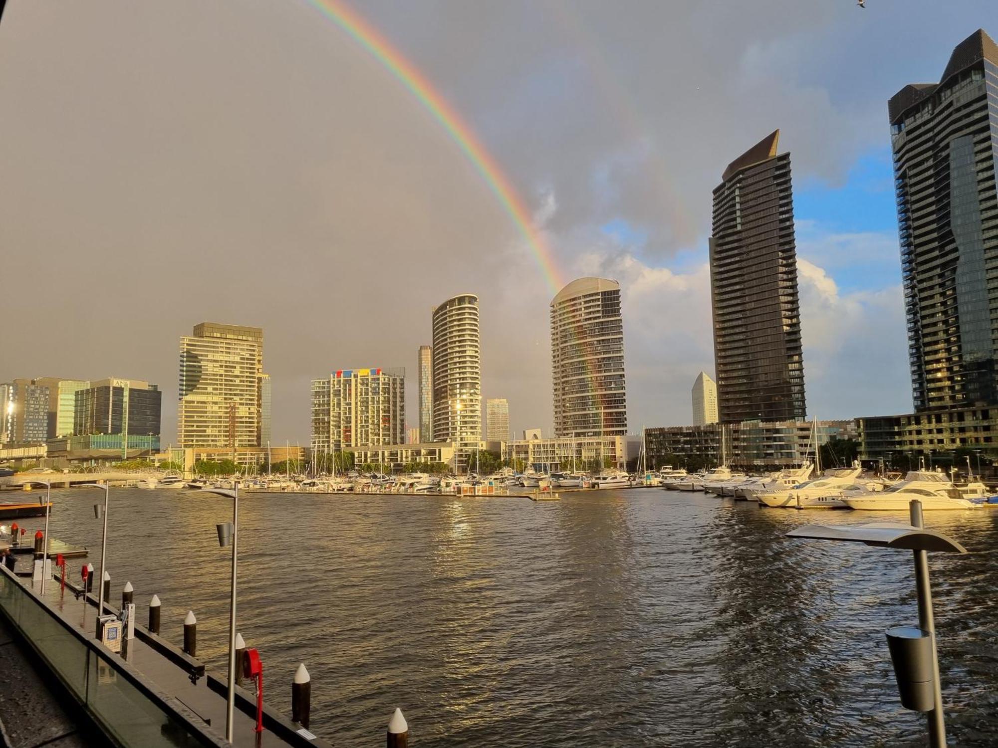 Melbourne Docklands Riverside Views Bagian luar foto
